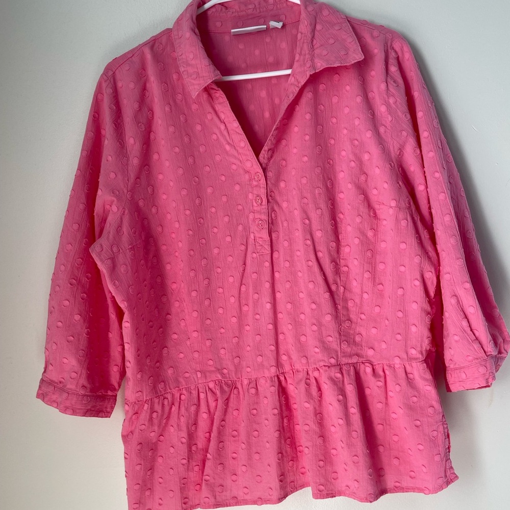 Women's Pink Button-Up Top